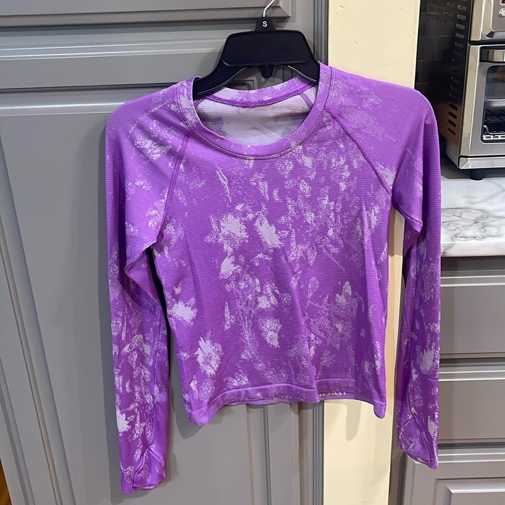 Lululemon Swiftly Tech long sleeve size 4